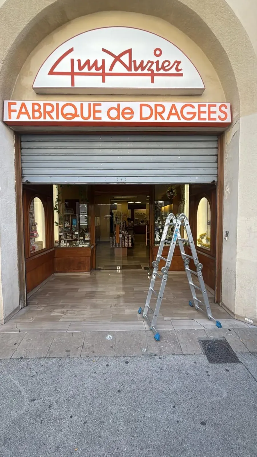 Installation et pose de rideau métallique à Ivry-sur-Seine