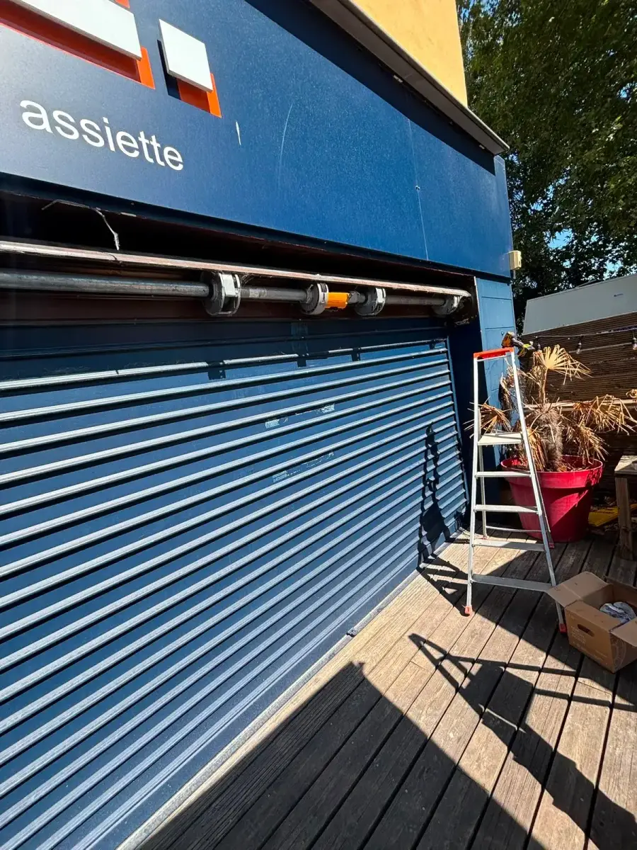 Installation et pose de rideau métallique à Ivry-sur-Seine